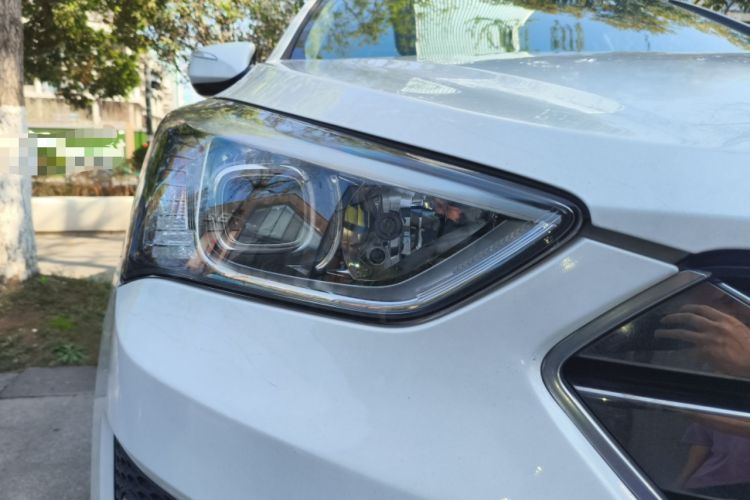 Used Hyundai Santa Fe 2015 2.0T Automatic Two-Wheel Drive Smart Version 5 Seats Right Front Headlight