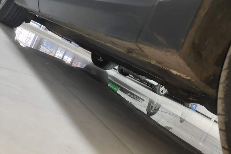 Used Hyundai Santa Fe 2015 2.0T Automatic All-Wheel Drive Smart Version 5 Seats Right Side Sill