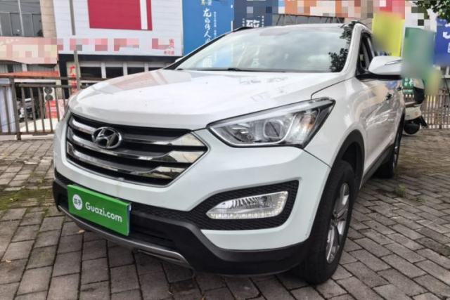 Used Hyundai Santa Fe 2015 2.0T Automatic Two-Wheel Drive Smart Version 5 Seats