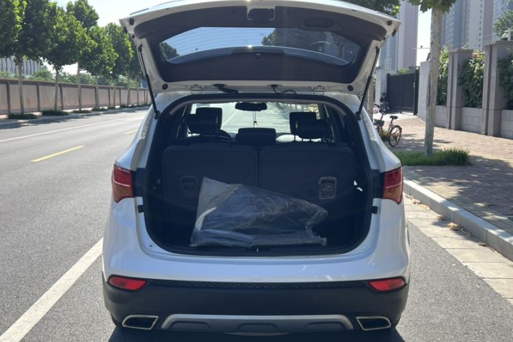 Used Hyundai Santa Fe 2015 2.0T Automatic 4x4 Smart 7-Seater Trunk