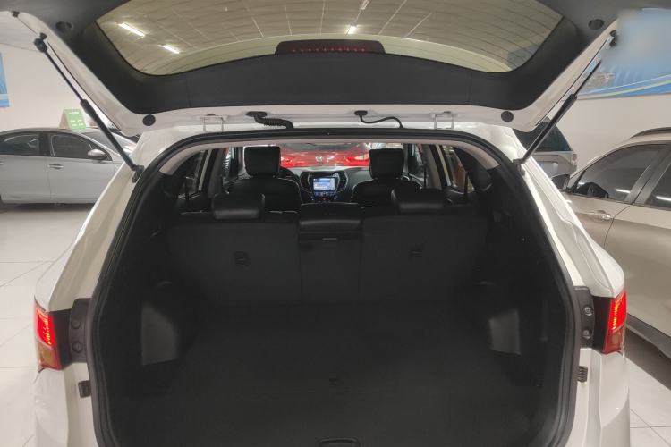 Used Hyundai Santa Fe 2015 2.0T Automatic All-Wheel Drive Smart Version 5 Seats Trunk