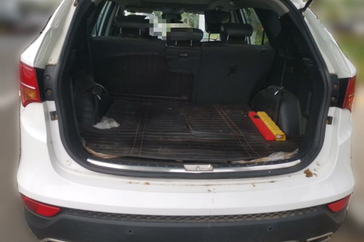 Used Hyundai Santa Fe 2015 2.0T Automatic 4x4 Smart 7-Seater Trunk