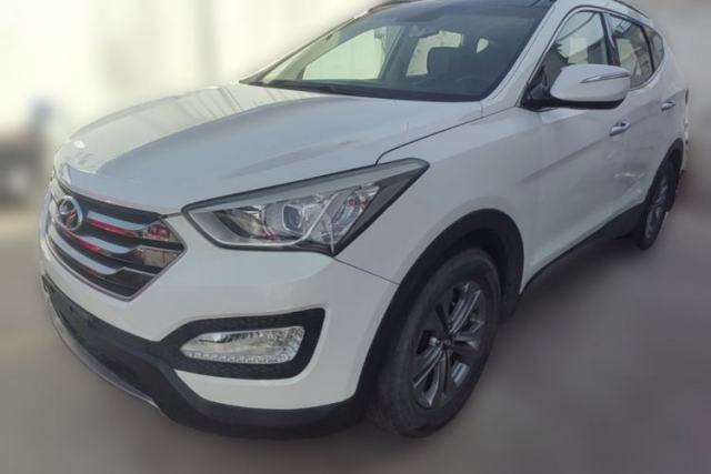 Used Hyundai Santa Fe 2015 2.4L Automatic All-Wheel Drive Smart Version 5 Seats