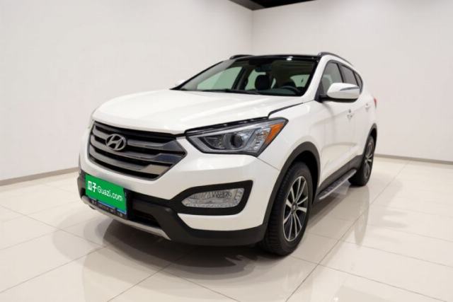 Używany Hyundai Santa Fe 2015 2.0T Automatic All-Wheel Drive Smart Version 5 Seats