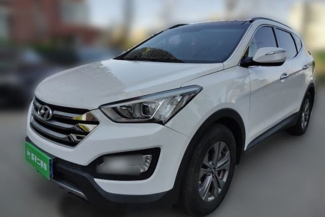 Used Hyundai Santa Fe 2015 2.0T Automatic Two-Wheel Drive Smart Version 5 Seats
