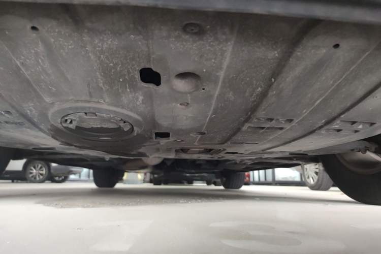 Used Hyundai Santa Fe 2015 2.0T Automatic 4x4 Smart 7-Seater Chassis Front