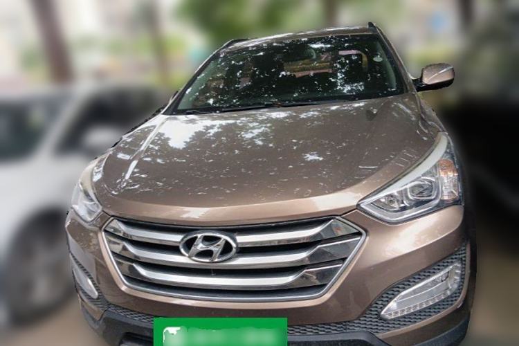 Used Hyundai Santa Fe 2015 2.4L Automatic Two-Wheel Drive Comfort Edition 5 Seats Front