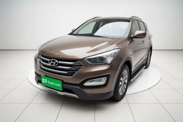 Used Hyundai Santa Fe 2015 2.0T Automatic Two-Wheel Drive Smart Version 5 Seats