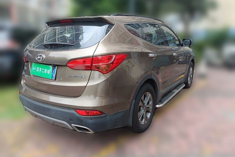 Used Hyundai Santa Fe 2015 2.0T Automatic Two-Wheel Drive Smart Version 5 Seats Rear Right 45 Deg