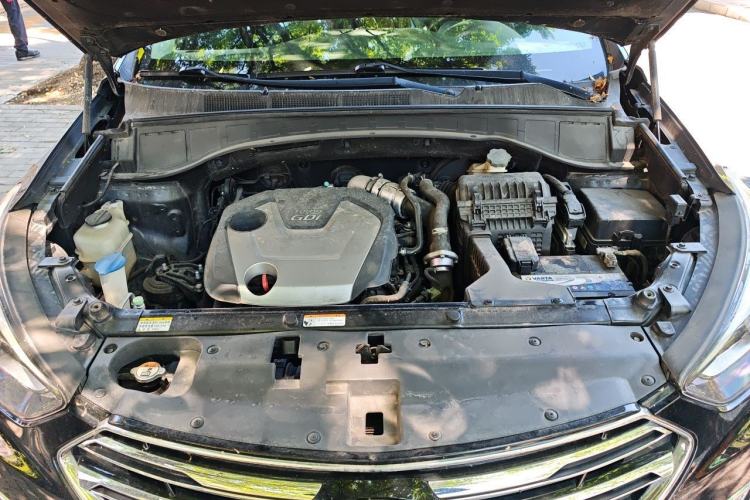 Used Hyundai Santa Fe 2017 2.0T Automatic All-Wheel Drive Smart 7-Seater Engine Bay