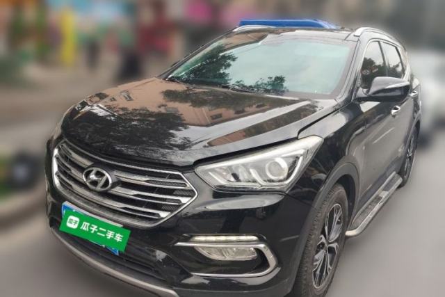 Used Hyundai Santa Fe 2017 2.0T Automatic All-Wheel Drive Smart 7-Seater