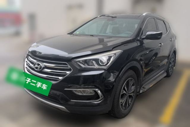 Used Hyundai Santa Fe 2017 2.0T Automatic Two-Wheel Drive Smart Version 7 Seats