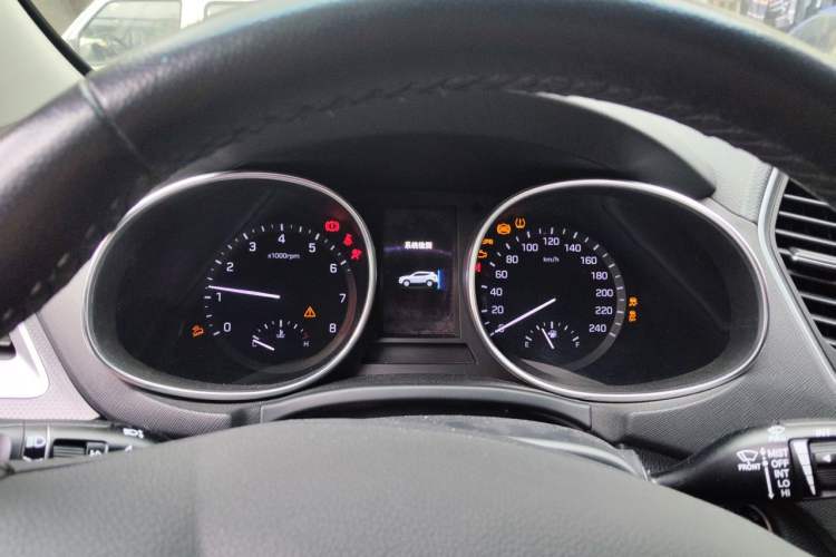 Used Hyundai Santa Fe 2017 2.0T Automatic Two-Wheel Drive Smart Version 7 Seats Instrument Cluster