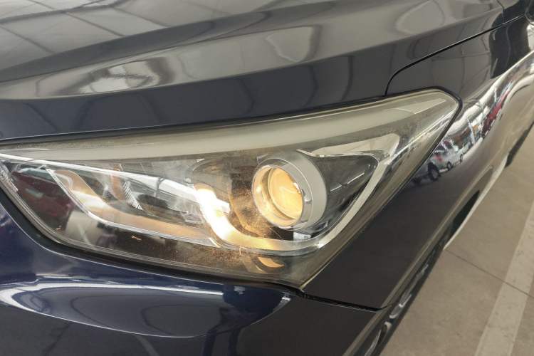 Used Hyundai Santa Fe 2017 2.0T Automatic Two-Wheel Drive Smart Version 7 Seats Left Front Headlight