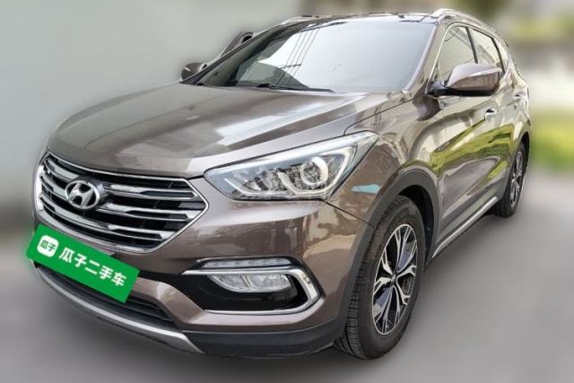 Used Hyundai Santa Fe 2017 2.0T Automatic All-Wheel Drive Smart 7-Seater