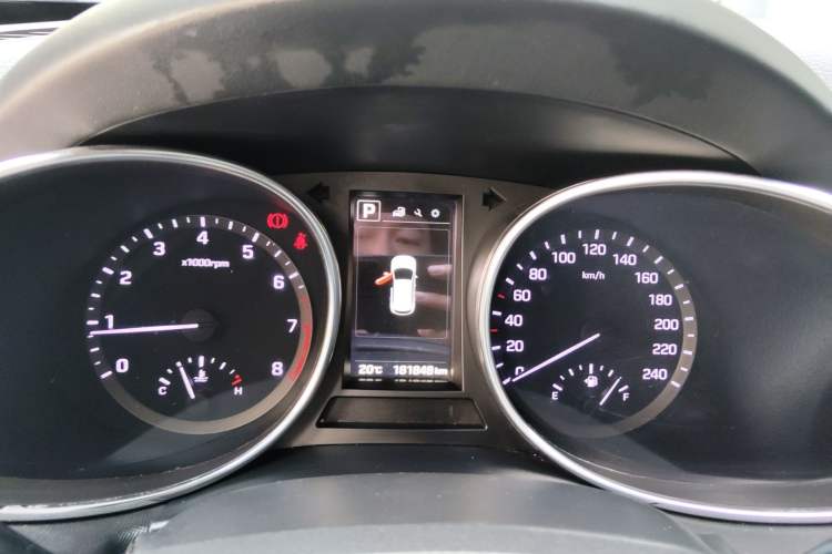 Used Hyundai Santa Fe 2017 2.0T Automatic All-Wheel Drive Smart 7-Seater Instrument Cluster
