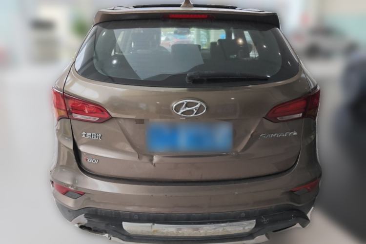 Used Hyundai Santa Fe 2017 2.0T Automatic Two-Wheel Drive Smart Version 7 Seats Rear