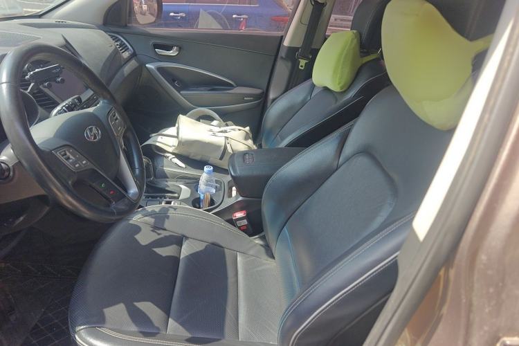 Used Hyundai Santa Fe 2017 2.0T Automatic All-Wheel Drive Smart 7-Seater Left Front Seat