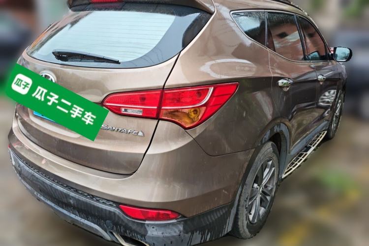 Used Hyundai Santa Fe 2017 2.4L Automatic Two-Wheel Drive Smart Version 5 Seats Rear Right 45 Deg