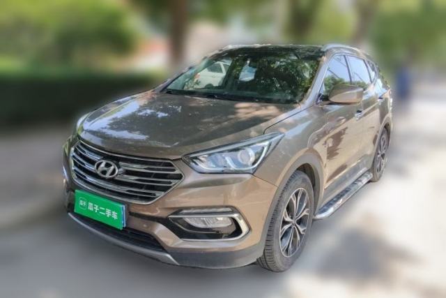 Used Hyundai Santa Fe 2017 2.0T Automatic All-Wheel Drive Smart 7-Seater