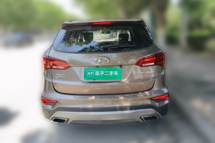 Used Hyundai Santa Fe 2017 2.0T Automatic All-Wheel Drive Smart 7-Seater Rear