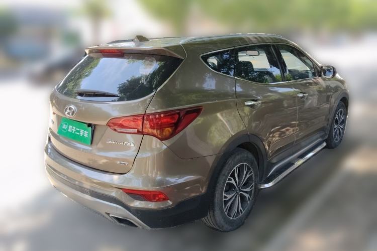 Used Hyundai Santa Fe 2017 2.0T Automatic All-Wheel Drive Smart 7-Seater Rear Right 45 Deg
