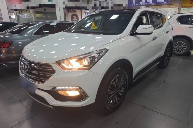 Used Hyundai Santa Fe 2017 2.0T Automatic Two-Wheel Drive Smart Version 7 Seats Guazi used car, China used car export, Used car for sale, Used  cars, Cheapest cars for sale