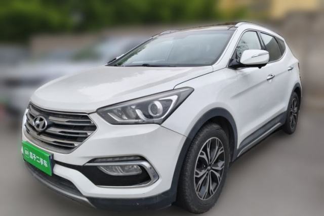 Used Hyundai Santa Fe 2017 2.0T Automatic All-Wheel Drive Smart 7-Seater