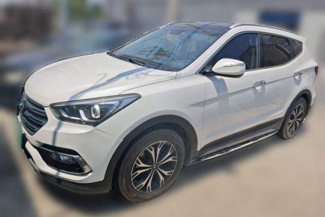 Used Hyundai Santa Fe 2017 2.0T Automatic Two-Wheel Drive Smart Version 7 Seats