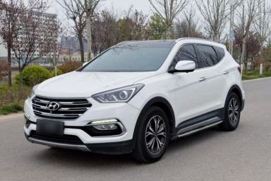 Used Hyundai Santa Fe 2017 2.0T Automatic All-Wheel Drive Smart 7-Seater