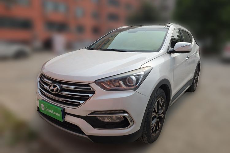 Used Hyundai Santa Fe 2017 2.0T Automatic Two-Wheel Drive Smart Version 7 Seats Guazi used car, China used car export, Used car for sale, Used  cars, Cheapest cars for sale