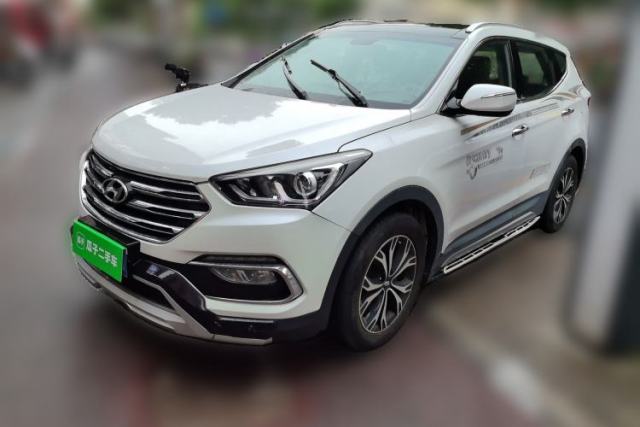 Used Hyundai Santa Fe 2017 2.0T Automatic All-Wheel Drive Smart 7-Seater