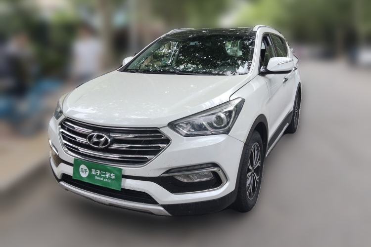 Used Hyundai Santa Fe 2017 2.0T Automatic Two-Wheel Drive Smart Version 7 Seats Guazi used car, China used car export, Used car for sale, Used  cars, Cheapest cars for sale