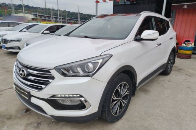 Used Hyundai Santa Fe 2017 2.0T Automatic All-Wheel Drive Smart 7-Seater