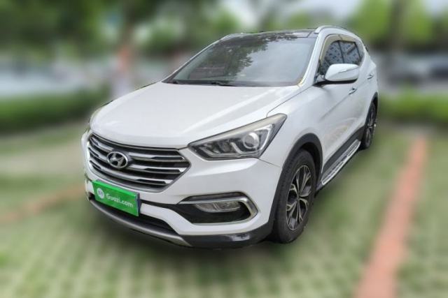 Used Hyundai Santa Fe 2017 2.0T Automatic All-Wheel Drive Smart 7-Seater