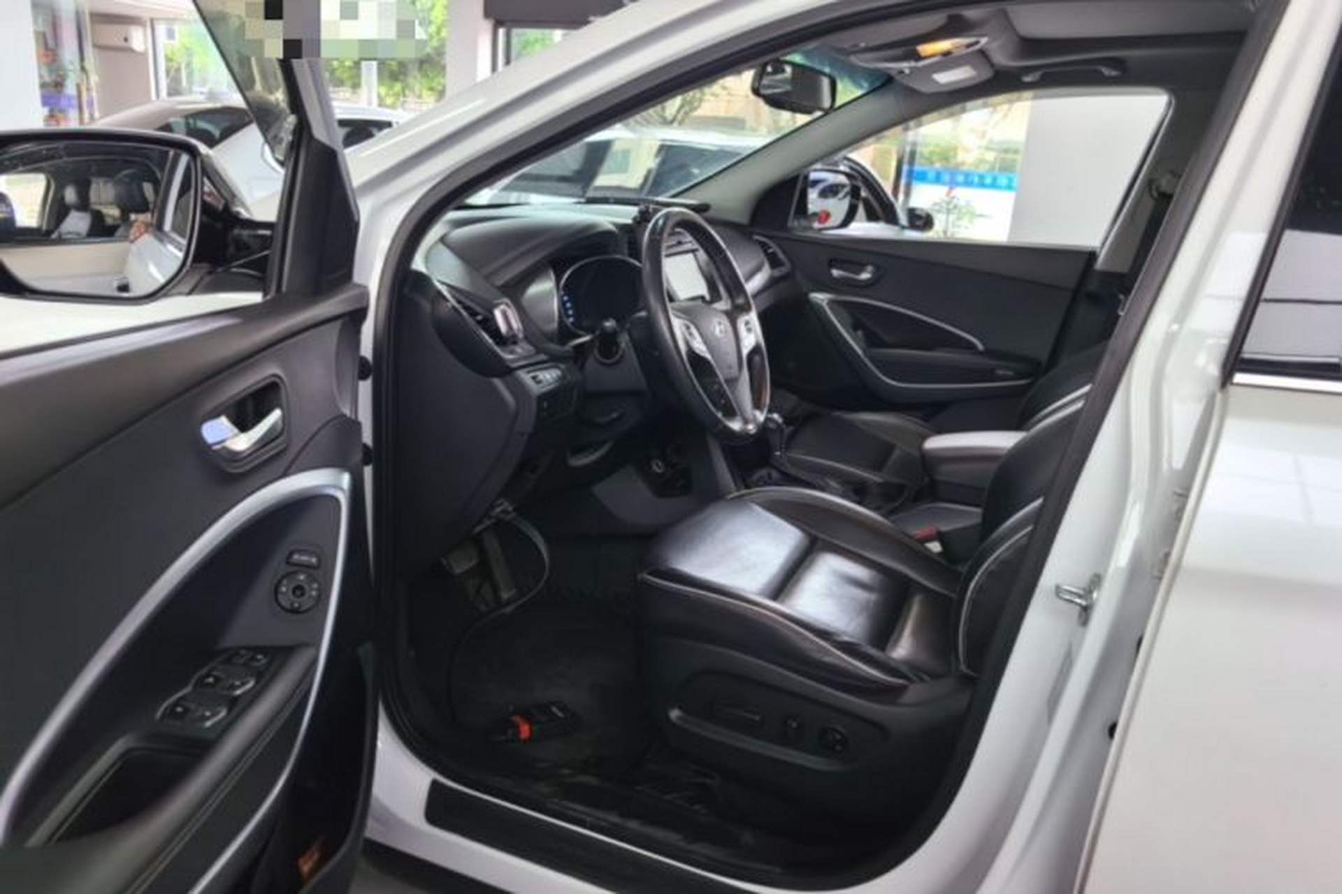 Used Hyundai Santa Fe 2017 2.0T Automatic Two-Wheel Drive Smart Version 7 Seats Driver Seat