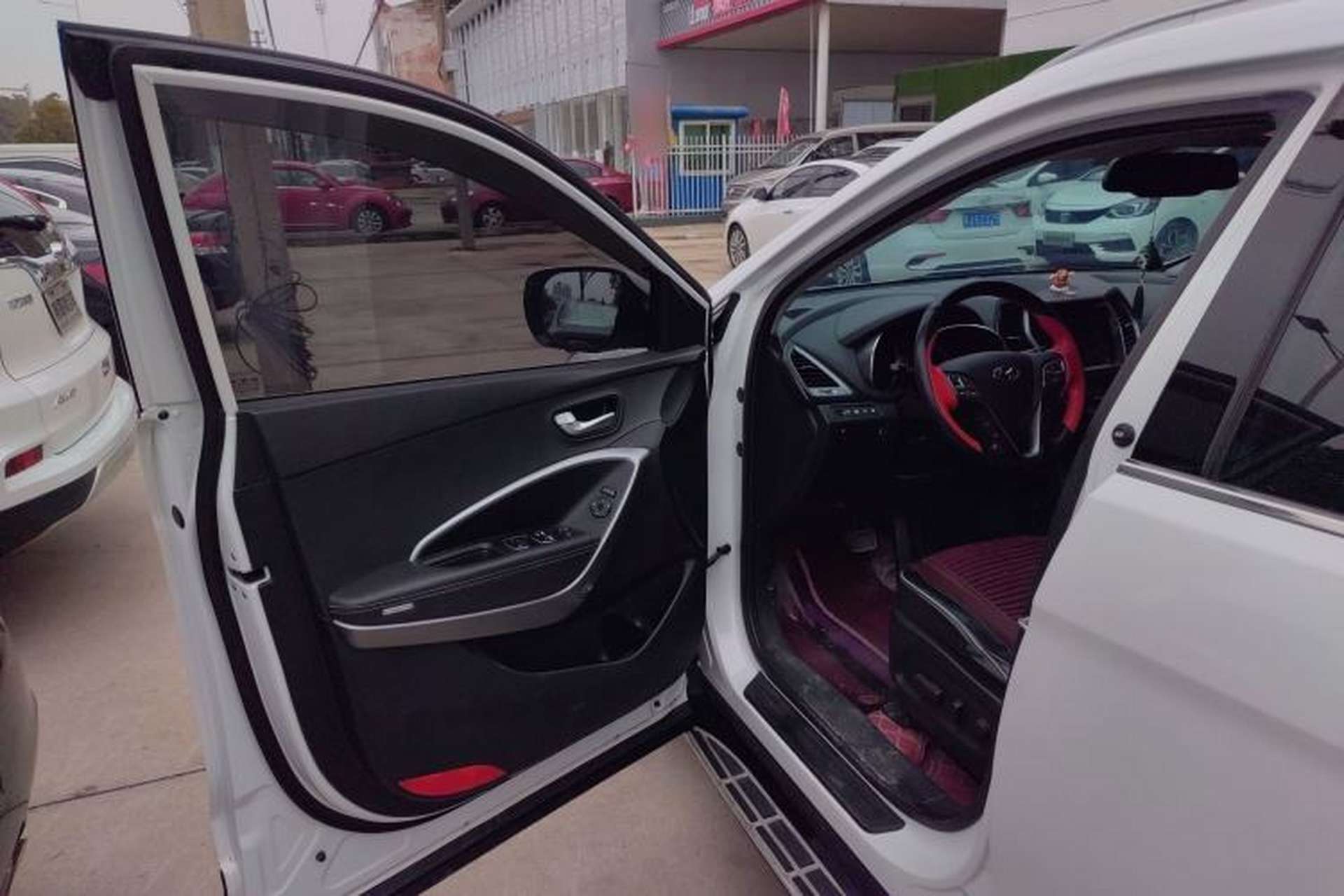Used Hyundai Santa Fe 2017 2.0T Automatic All-Wheel Drive Smart 7-Seater Driver Seat