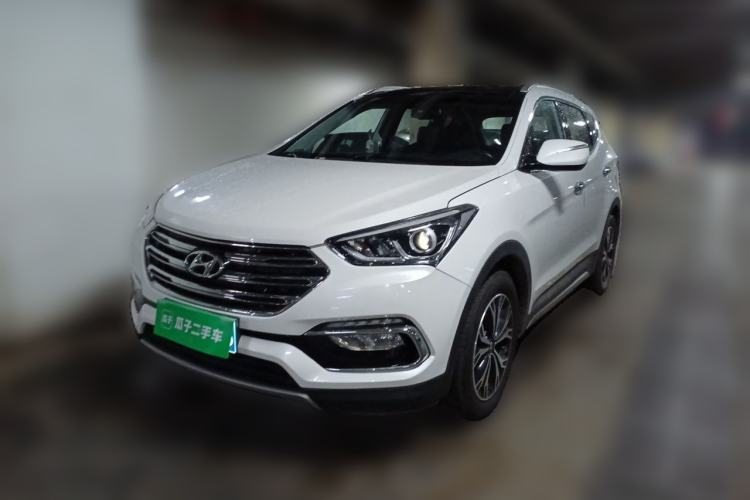 Used Hyundai Santa Fe 2017 2.0T Automatic Two-Wheel Drive Smart Version 7 Seats Guazi used car, China used car export, Used car for sale, Used  cars, Cheapest cars for sale