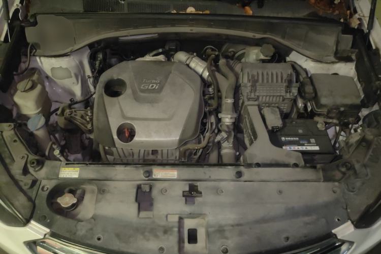 Used Hyundai Santa Fe 2017 2.0T Automatic All-Wheel Drive Smart 7-Seater Engine Bay