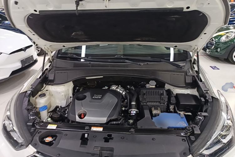 Used Hyundai Santa Fe 2017 2.0T Automatic All-Wheel Drive Smart 7-Seater Engine Bay