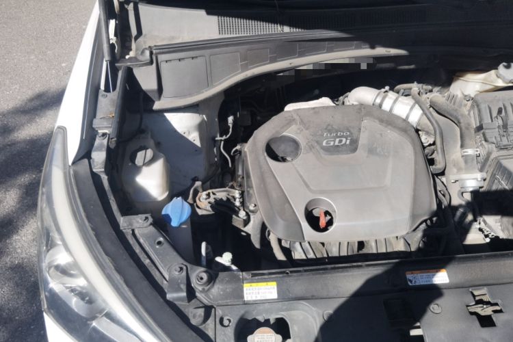 Used Hyundai Santa Fe 2017 2.0T Automatic All-Wheel Drive Smart 7-Seater Engine Bay Right