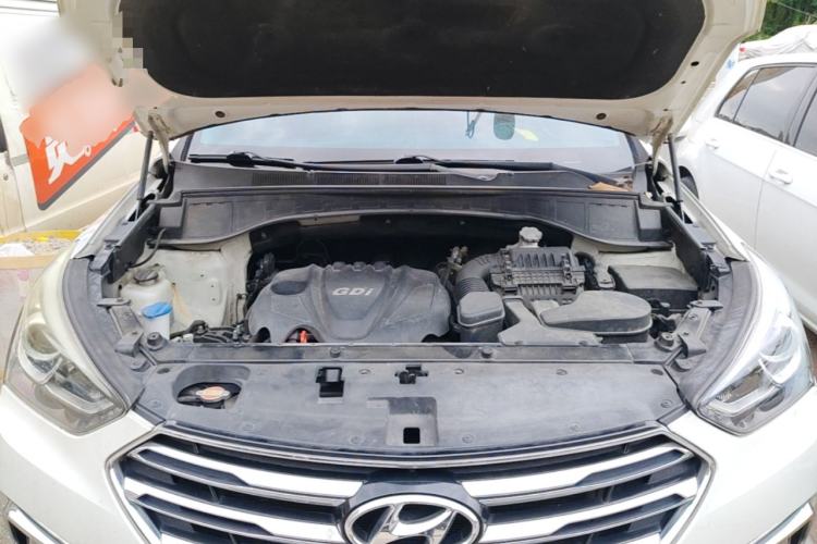 Used Hyundai Santa Fe 2017 2.4L Automatic Two-Wheel Drive Smart Version 5 Seats Engine Bay