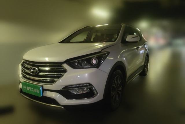 Used Hyundai Santa Fe 2017 2.0T Automatic All-Wheel Drive Smart 7-Seater