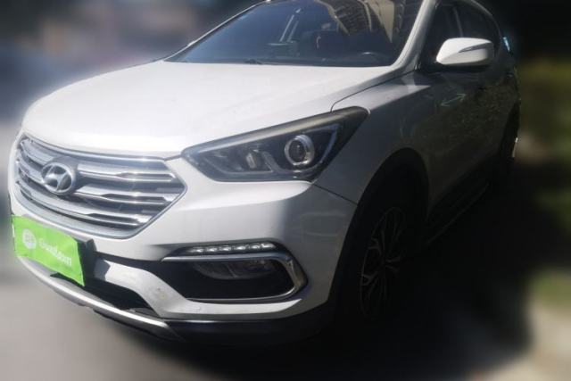 Used Hyundai Santa Fe 2017 2.0T Automatic All-Wheel Drive Smart 7-Seater