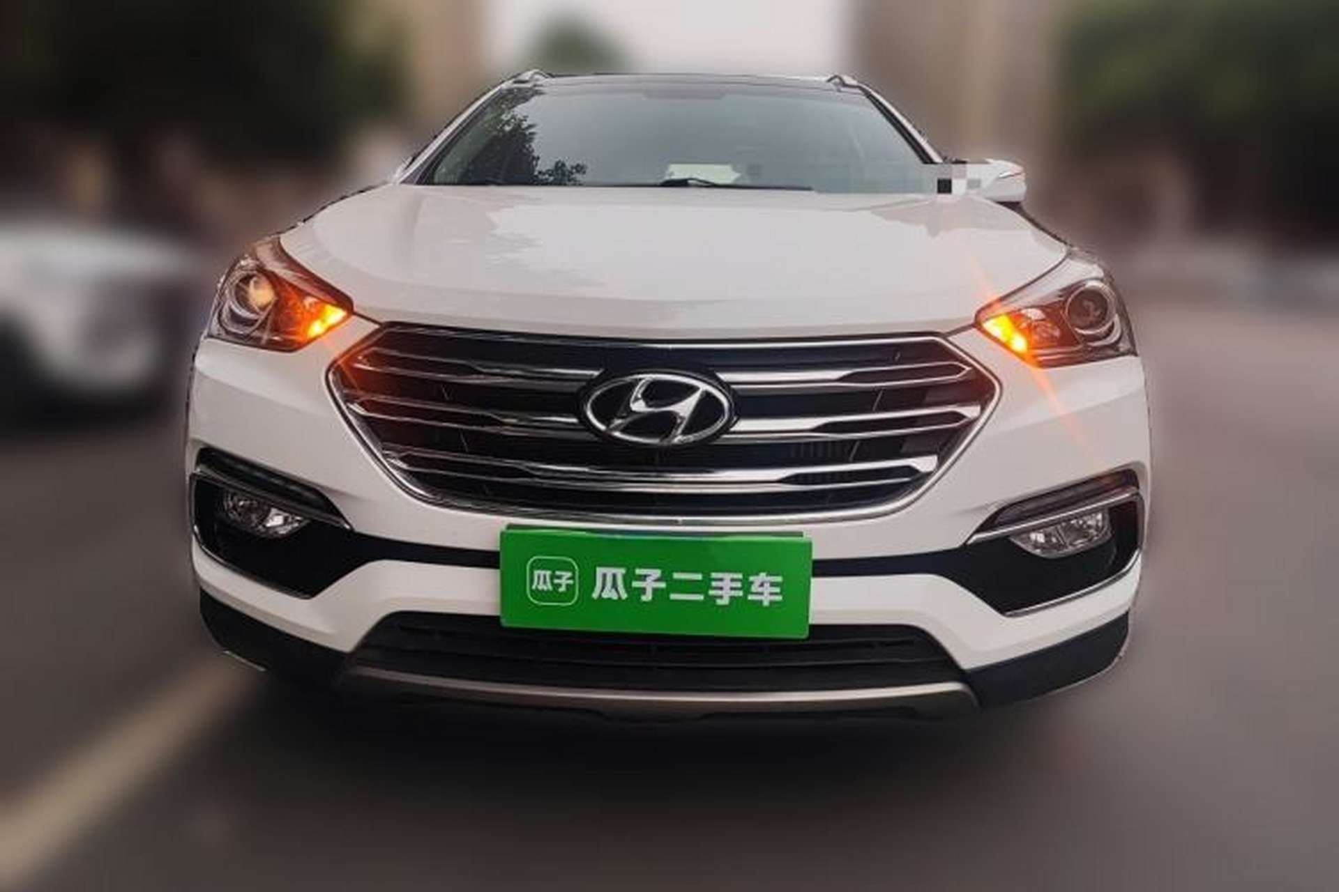 Used Hyundai Santa Fe 2017 2.0T Automatic Two-Wheel Drive Smart Version 7 Seats Front