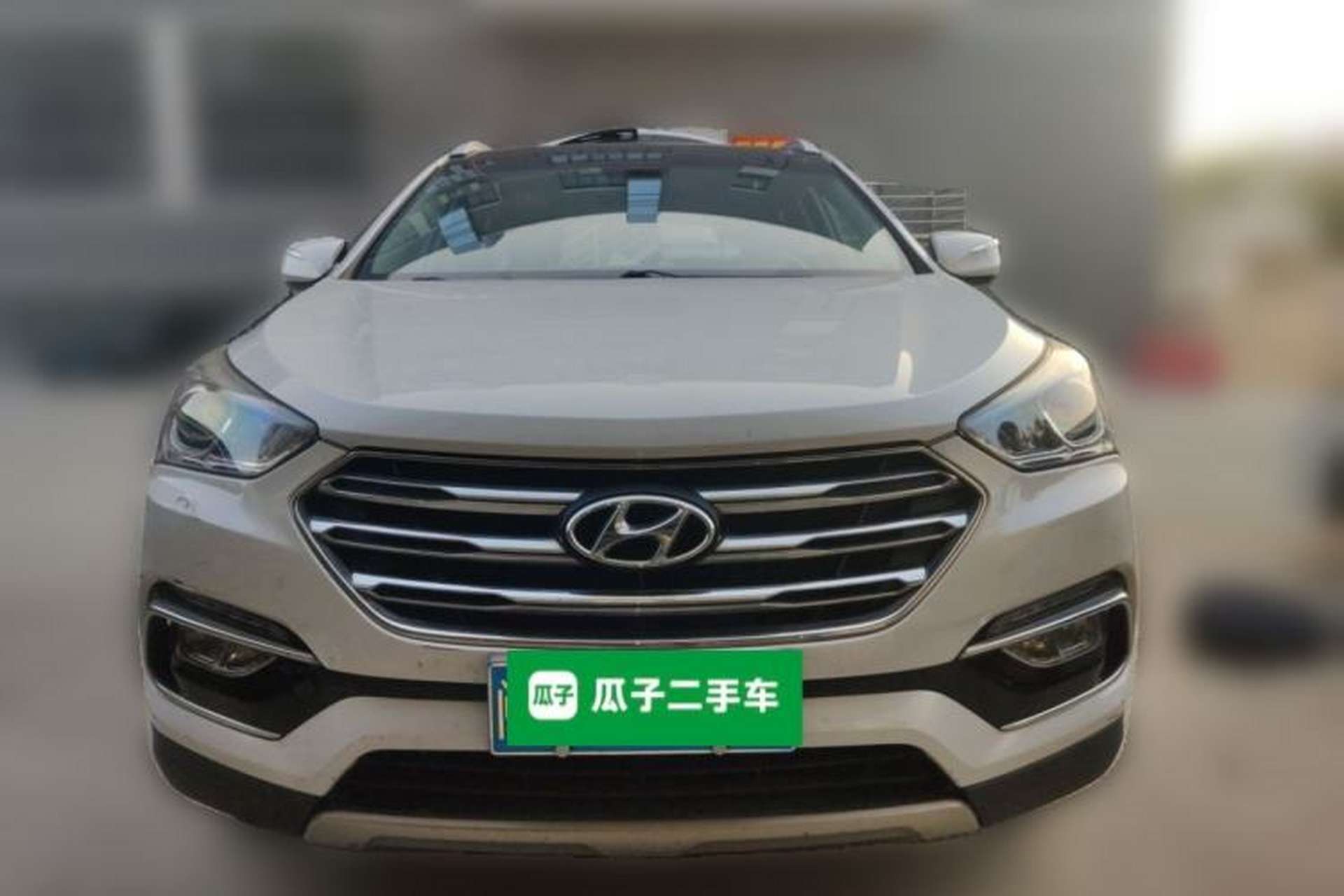 Used Hyundai Santa Fe 2017 2.0T Automatic Two-Wheel Drive Smart Version 7 Seats Front
