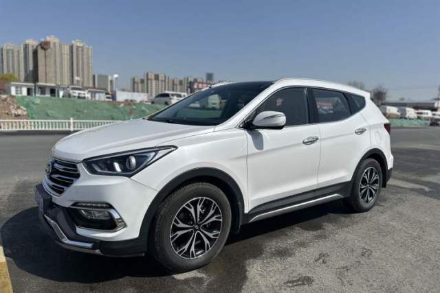 Used Hyundai Santa Fe 2017 2.0T Automatic All-Wheel Drive Smart 7-Seater