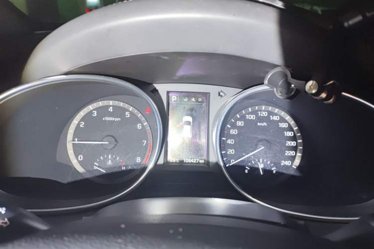 Used Hyundai Santa Fe 2017 2.4L Automatic Two-Wheel Drive Smart Version 5 Seats Instrument Cluster