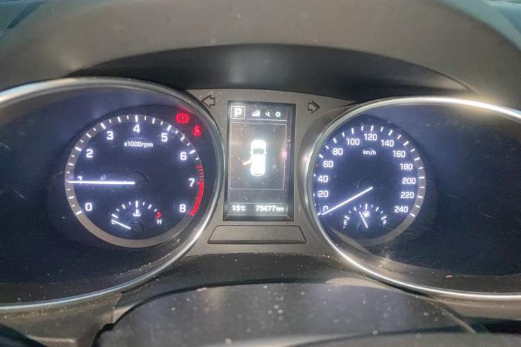 Used Hyundai Santa Fe 2017 2.0T Automatic All-Wheel Drive Smart 7-Seater Instrument Cluster