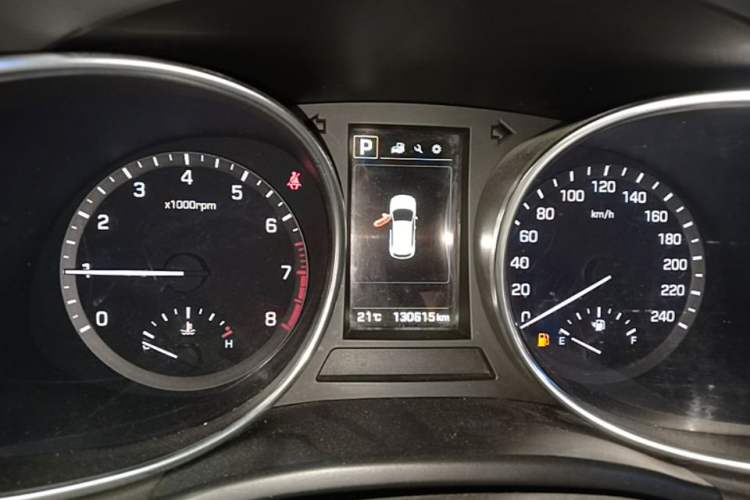Used Hyundai Santa Fe 2017 2.0T Automatic All-Wheel Drive Smart 7-Seater Instrument Cluster